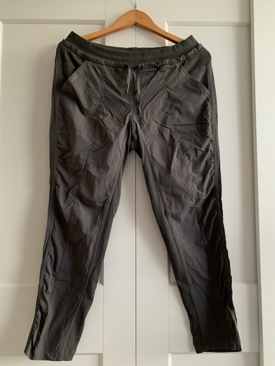 lululemon athletica Pants - Lululemon women’s jogger
